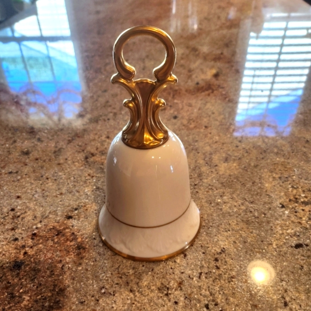 RING THE BELL💫VINTAGE LENOX💫Dinner Bell